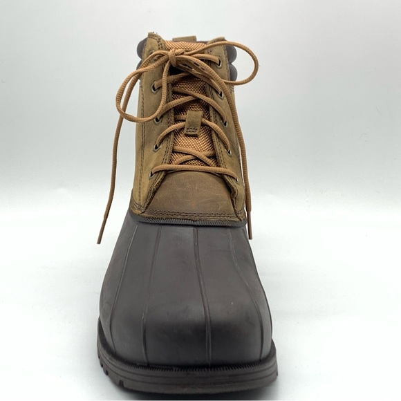 UGG Gatson Waterproof Mid Boots in Chestnut - Picture 3 of 14